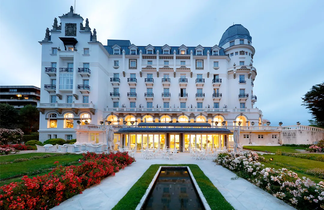 Eurostars Hotel Real-1