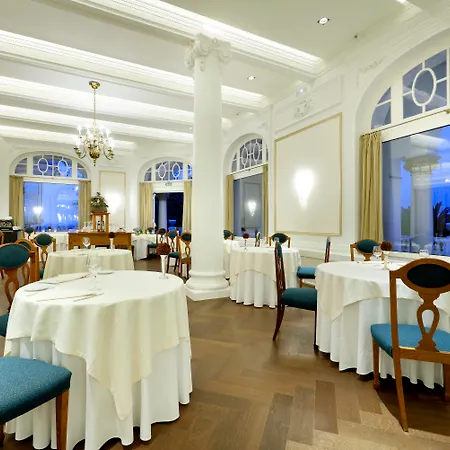 Eurostars Hotel Real-3